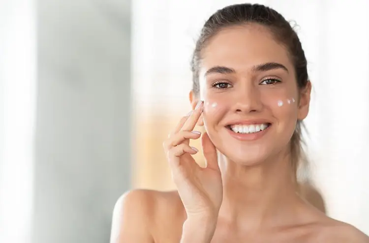 Beautynfacts slime or snake venom for a face cream