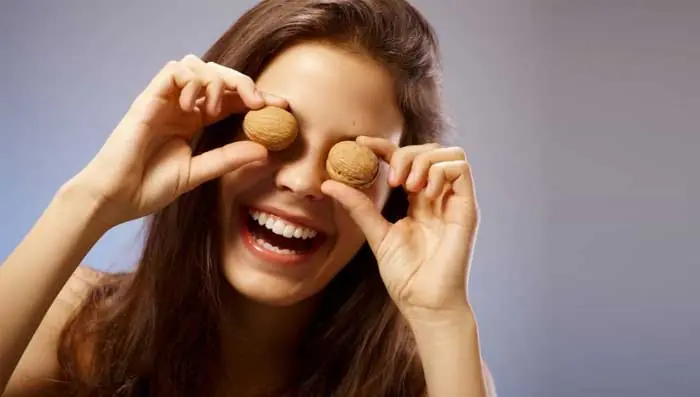 Beautynfacts. Com benefits of walnuts for skin health