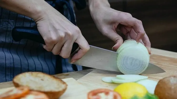 Surprising beauty uses for onions: 7 hair and skin recipes