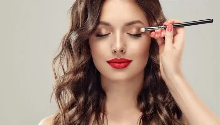Airbrush Makeup: A Guide to Keeping Your Tools in Top Condition Airbrush Makeup: A Guide to Keeping Your Tools in Top Condition