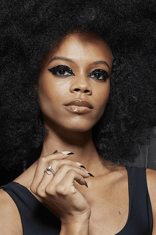 Bye bye, princess style: Dark French nails or Gothic French manicures for black lovers are here.