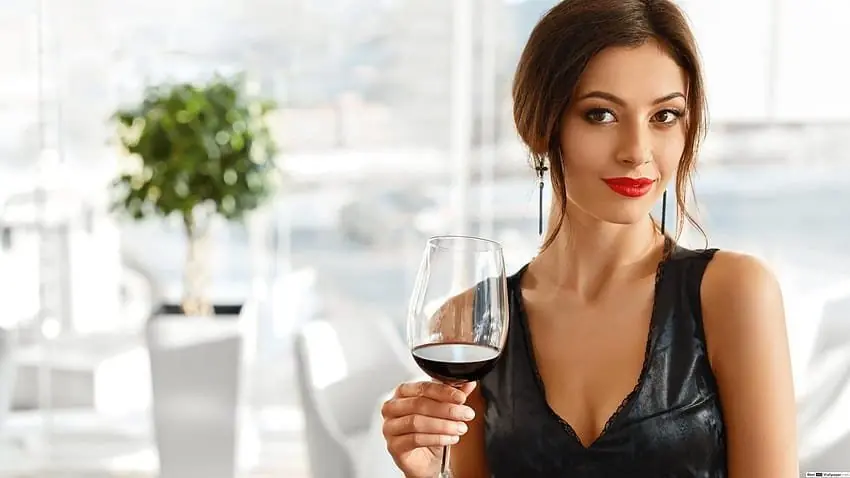 Red Wine for Skin: 8 Resveratrol Benefits + DIY Face Mask Recipes