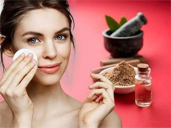 Red Sandalwood for Skin: Clear Acne and Boost Glow