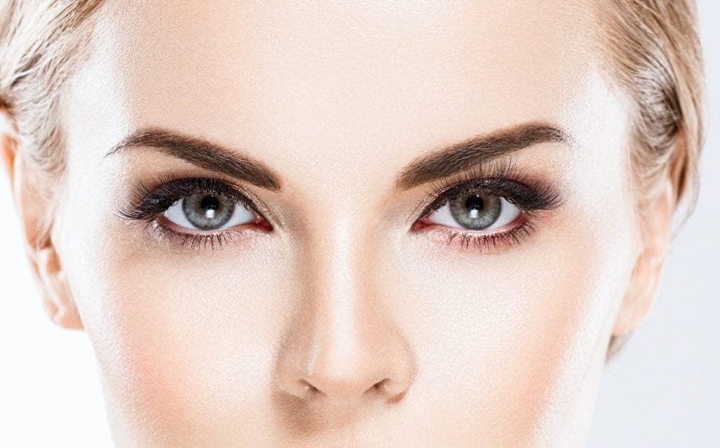 The Top Eyebrow Mistakes That Add Years to Your Look The Top Eyebrow Mistakes That Add Years to Your Look