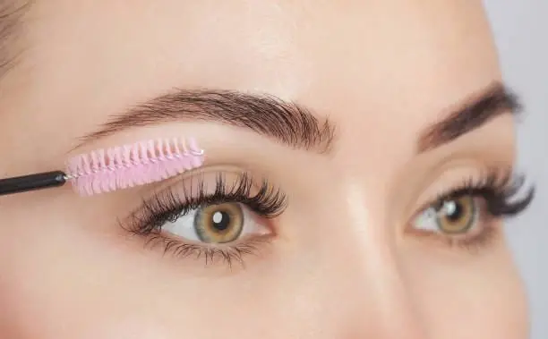 Naturally Long Eyelashes: 3 Rituals for Fuller Lashes