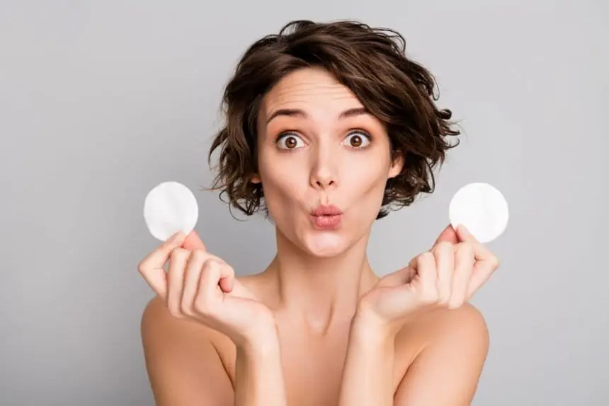 Micellar Water for Skin: What It Is and Which Skin Types It Works Best For
