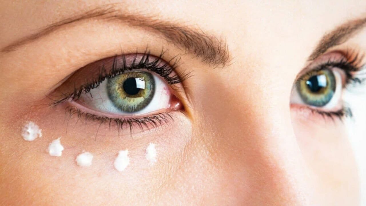 5 tips to say goodbye to bags under the eyes and dark circles 5 tips to say goodbye to bags under the eyes and dark circles